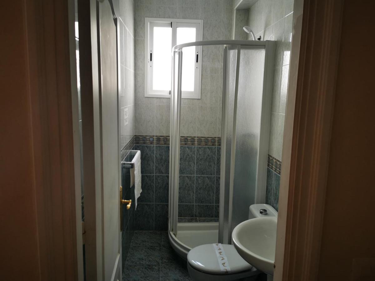Hostal Marazul Nerja Kültér fotó