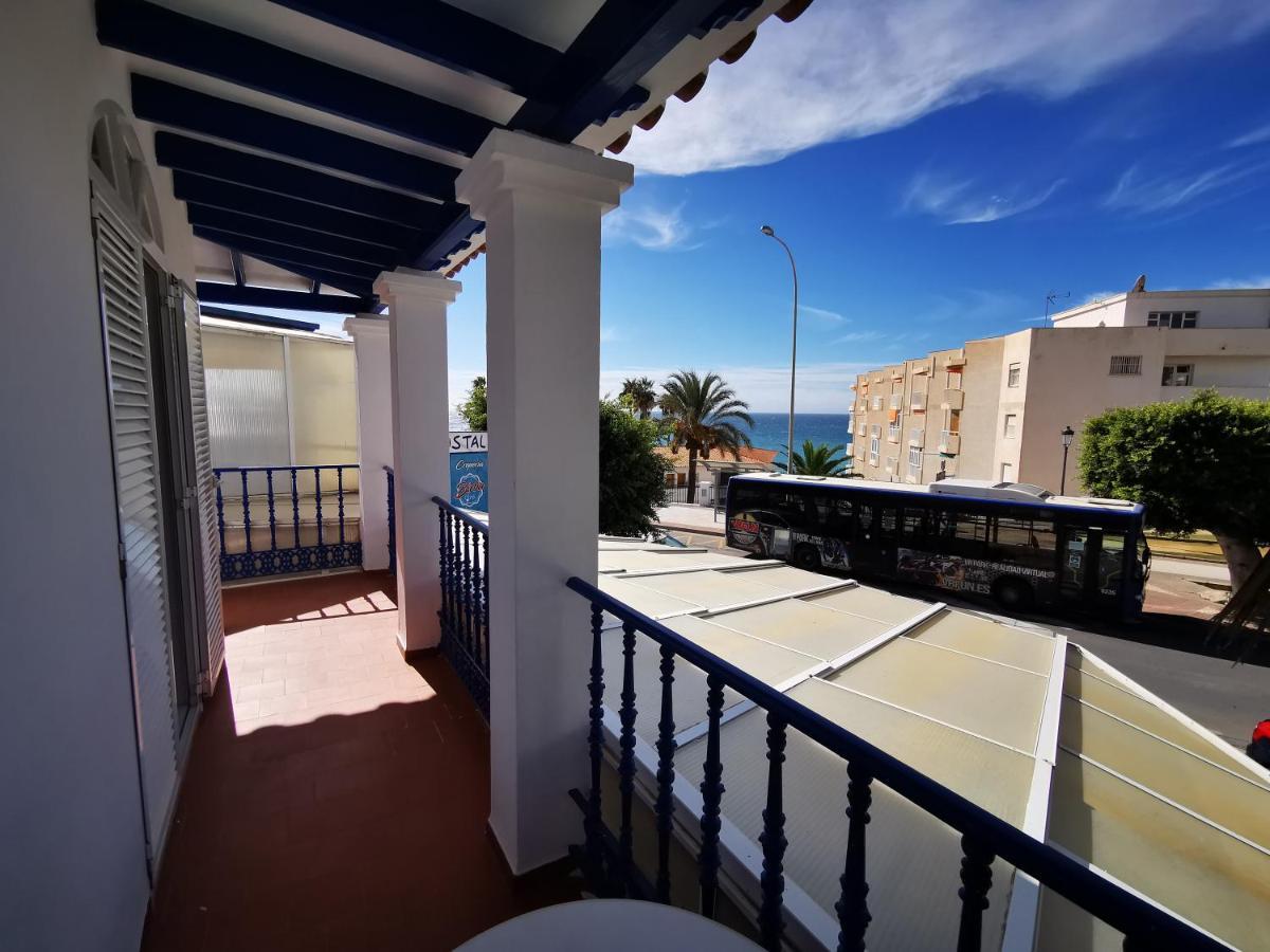 Hostal Marazul Nerja Kültér fotó